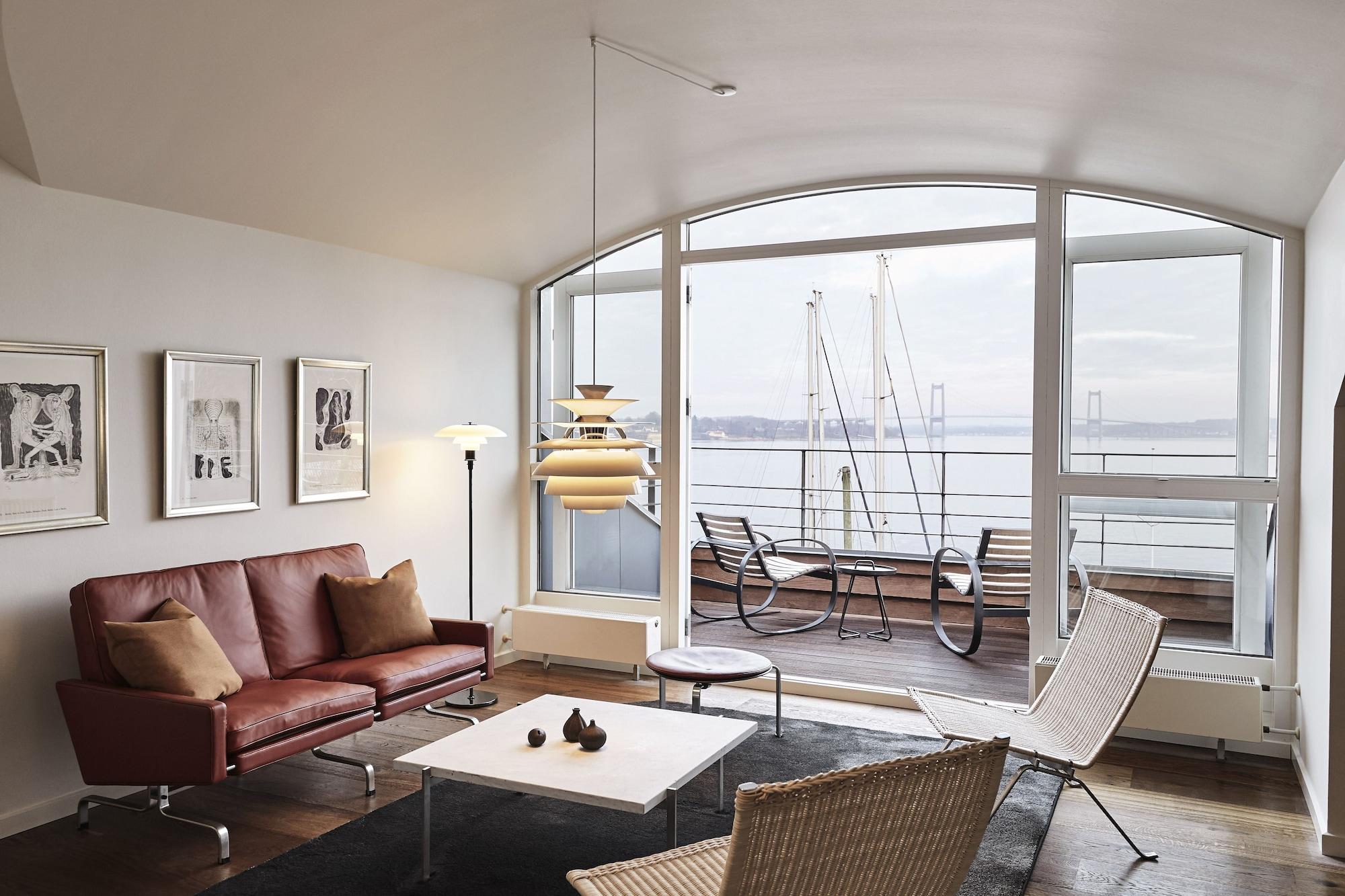 Hotel Comwell Kongebrogaarden à Middelfart Extérieur photo
