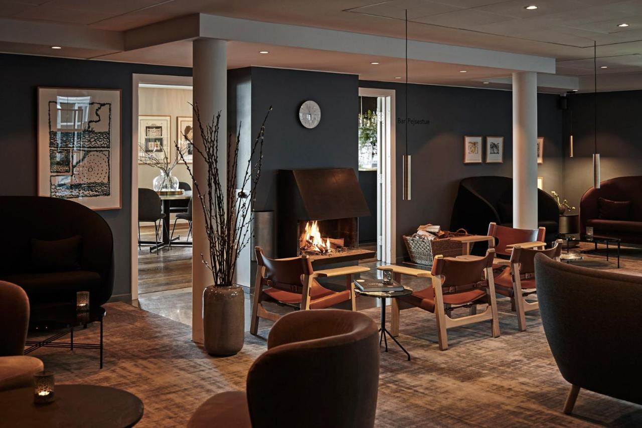 Hotel Comwell Kongebrogaarden à Middelfart Extérieur photo