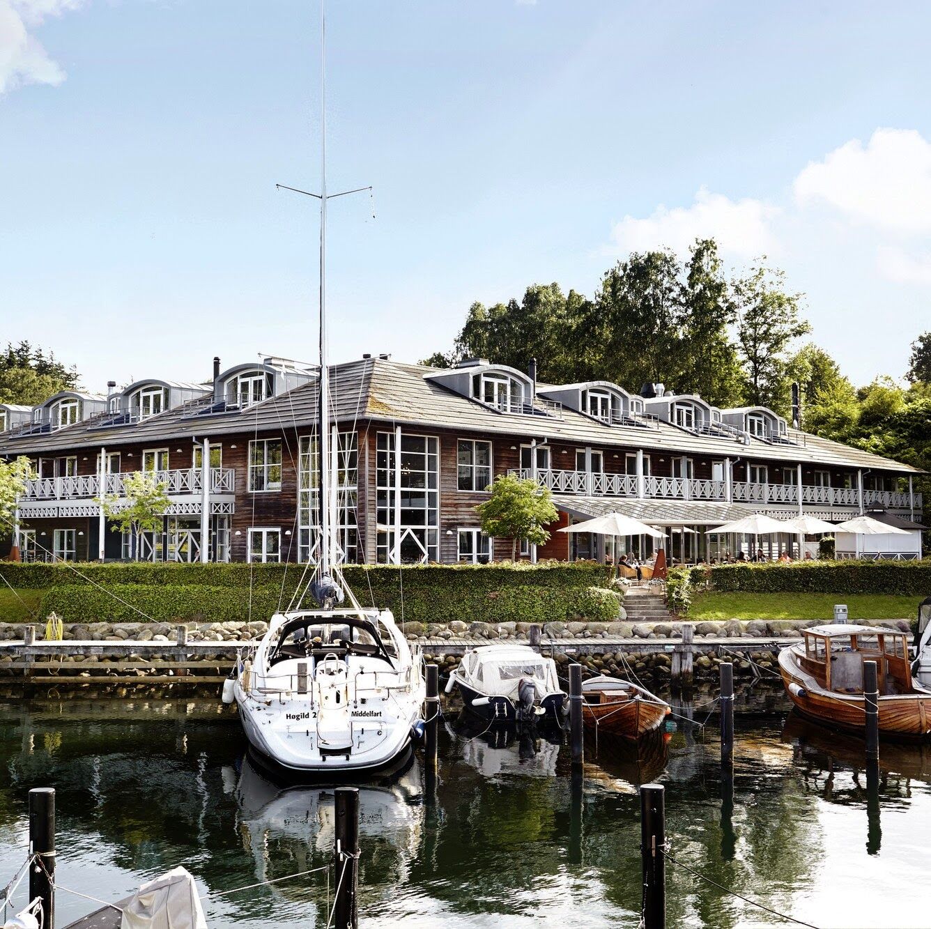 Hotel Comwell Kongebrogaarden à Middelfart Extérieur photo